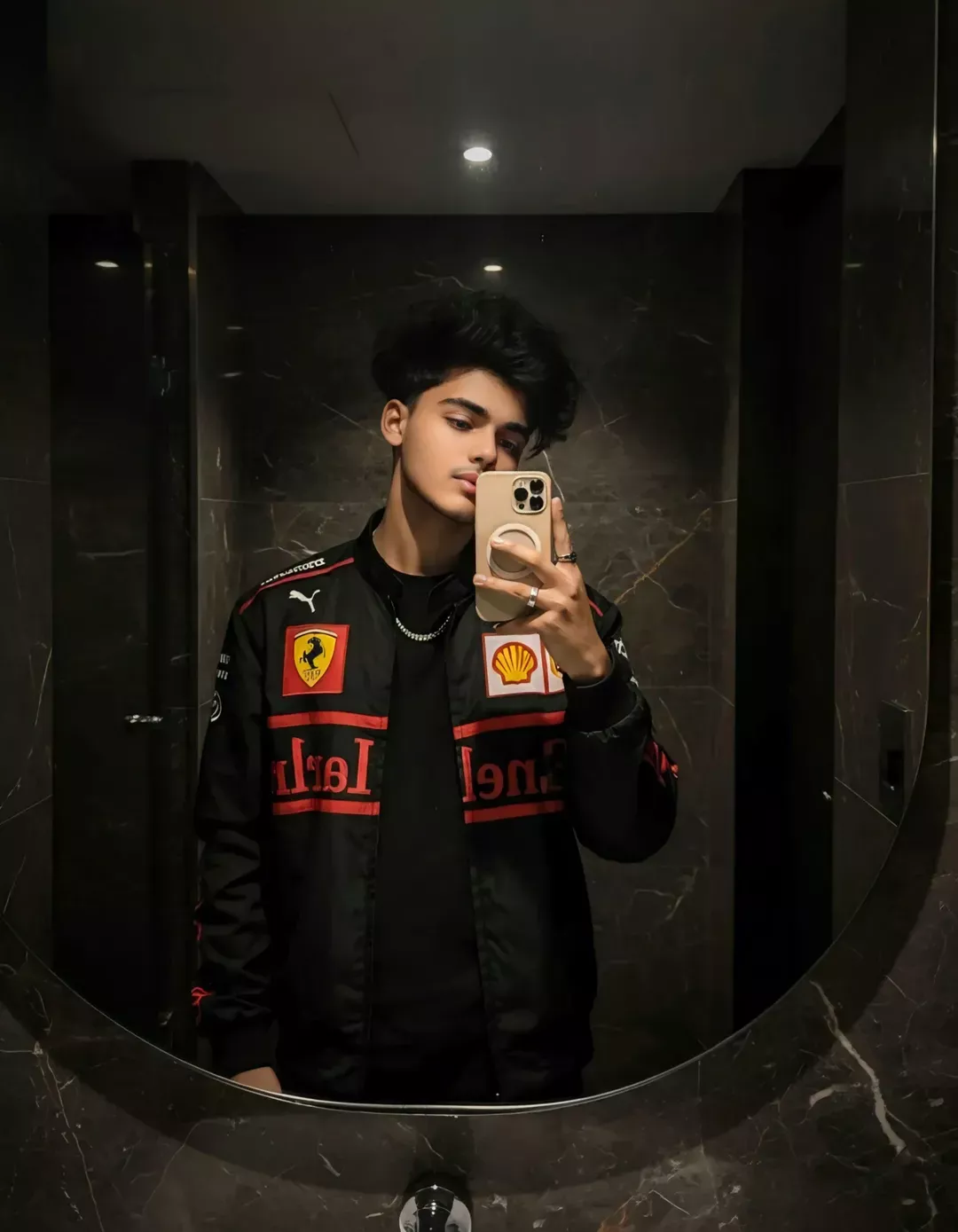Casual Selfie Prompt Copy Paste: Create Natural AI Selfie Photos