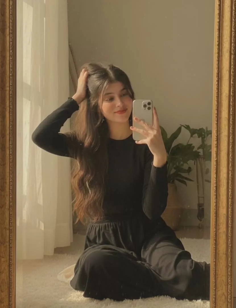 Casual Selfie Prompt Copy Paste: Create Natural AI Selfie Photos