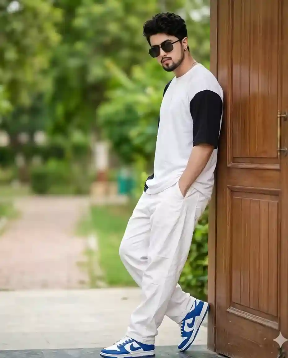 Hey Techy: Couple, Fashion Aur Butterfly AI Prompts Ek Mood-Based Lookbook