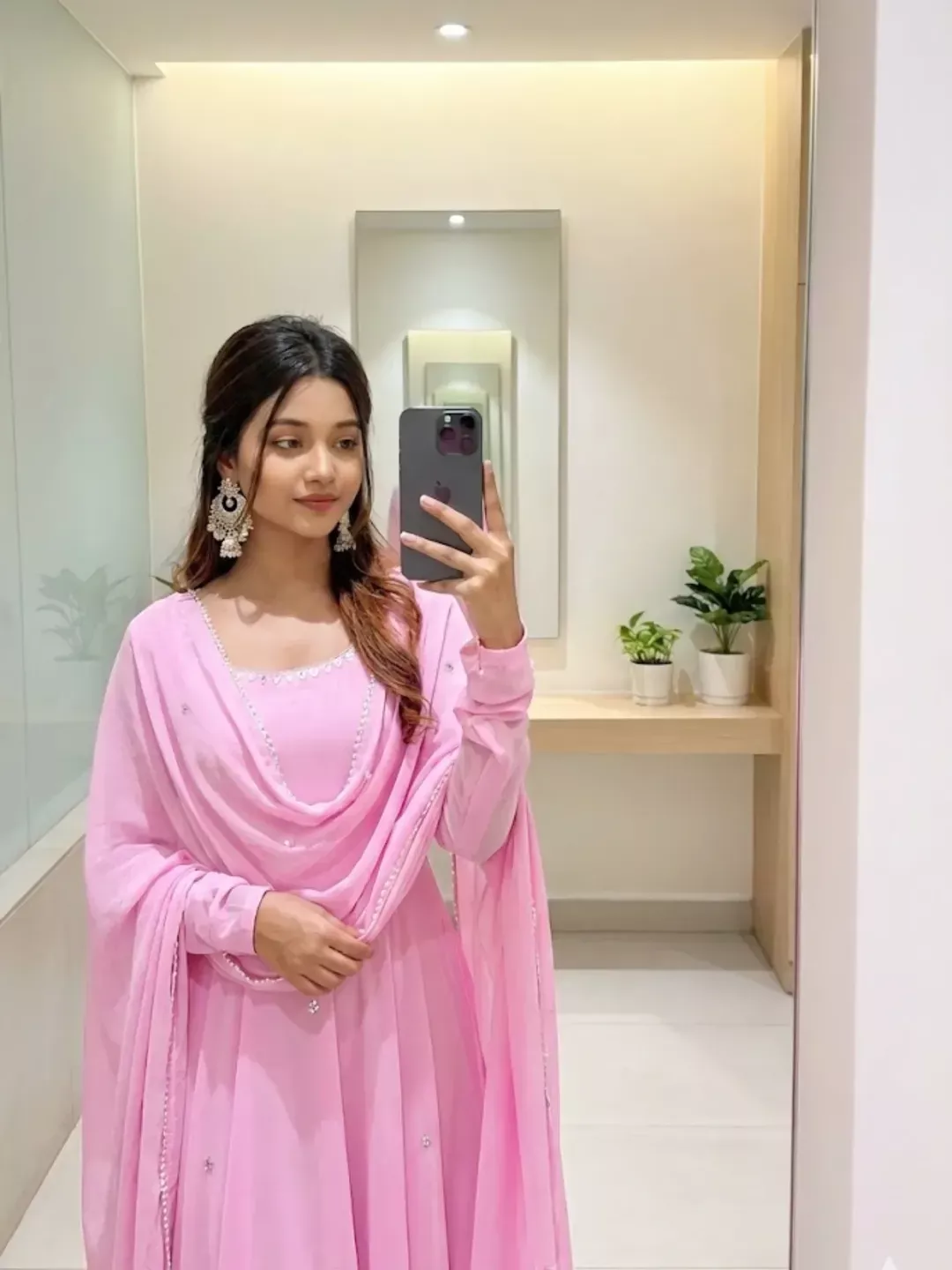 Mirror Selfie Prompt for Girl Copy Paste