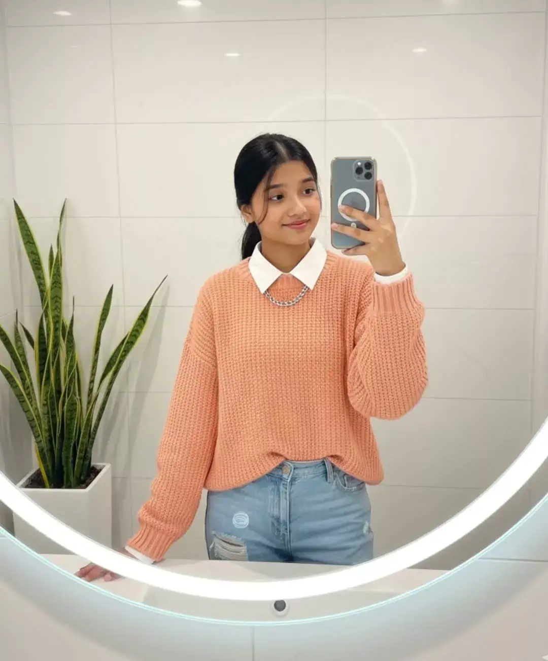 Mirror Selfie Prompt for Girl Copy Paste