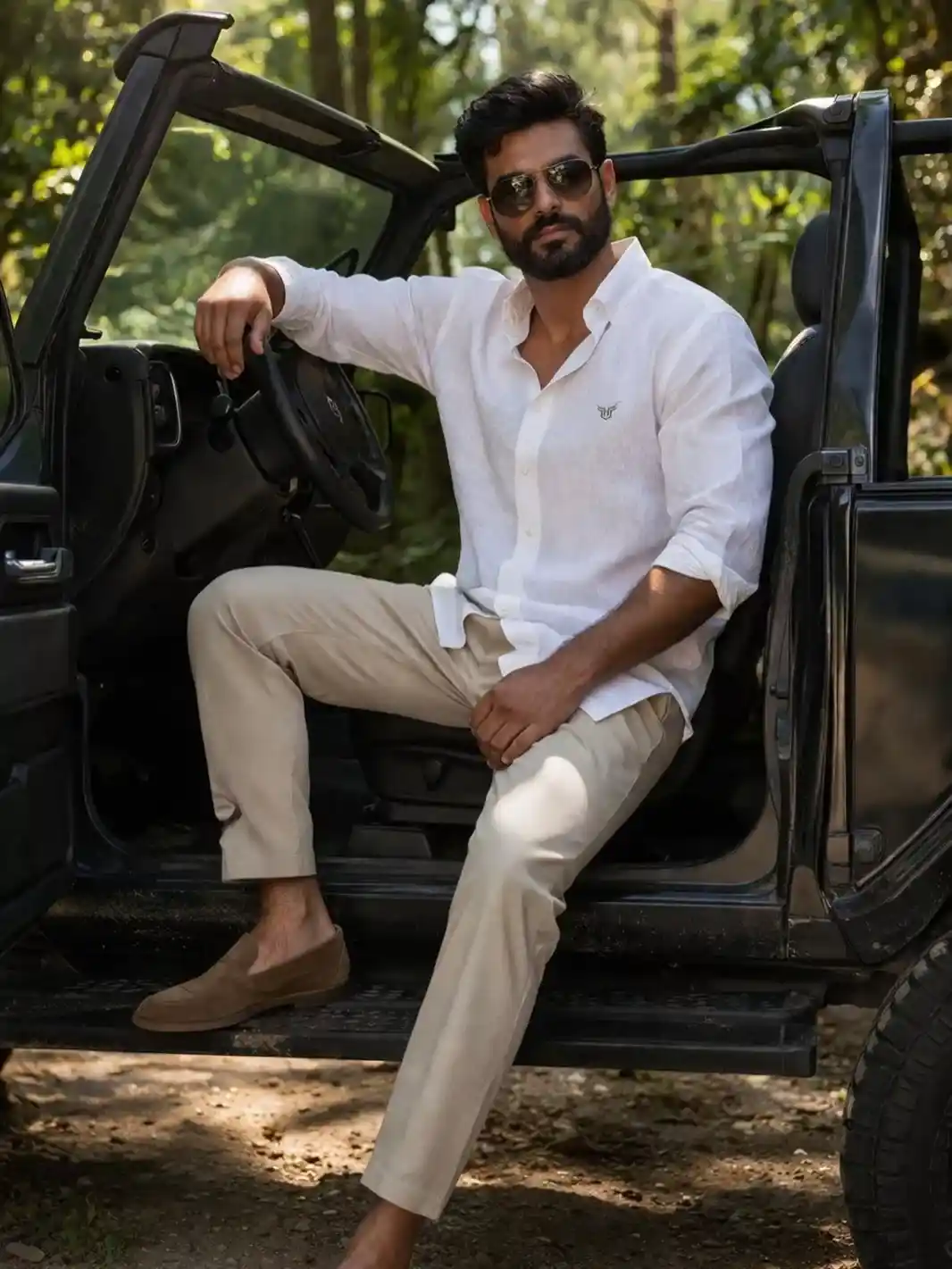 White Shirt Prompt: Men Ke Liye Trending Leader-Style Aur Aesthetic AI Photo Guide