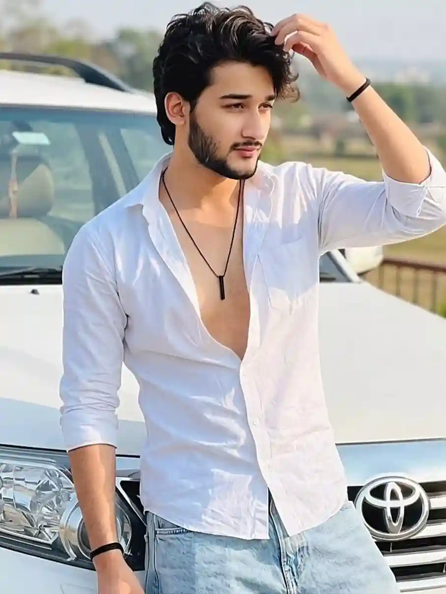 White Shirt Prompt: Men Ke Liye Trending Leader-Style Aur Aesthetic AI Photo Guide