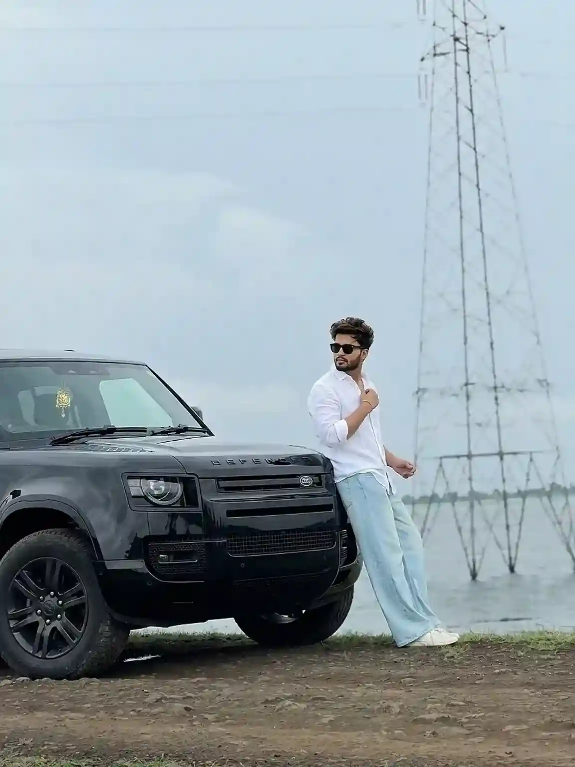 Gemini Car Pose Prompt AI Photo Editing