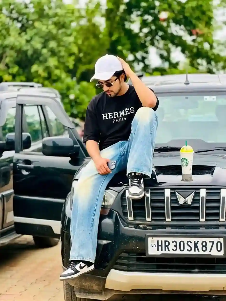 Gemini Car Pose Prompt AI Photo Editing